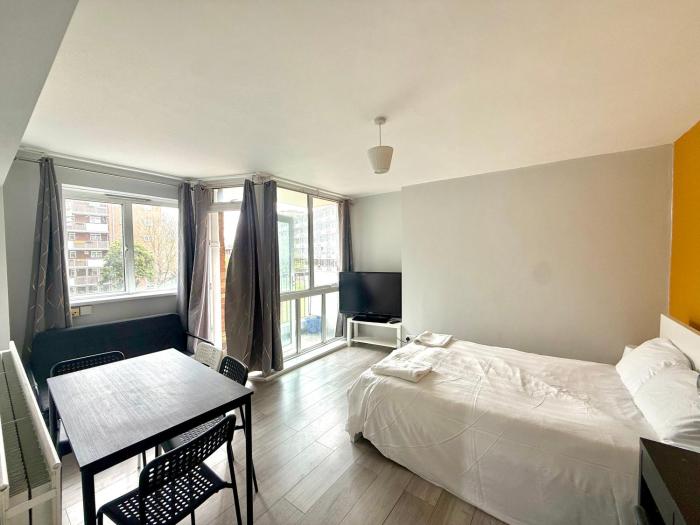 Fabulous 3 bedroom flat sleeps 6