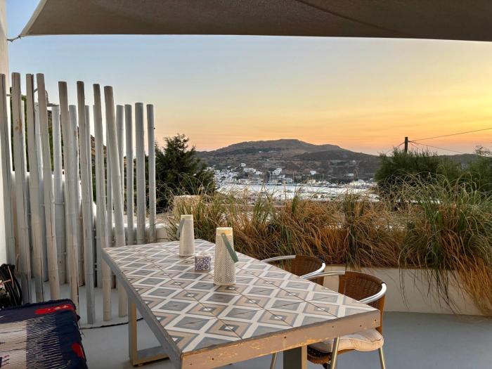 C actus Villa and Apartments