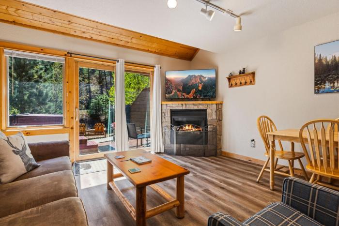 Creekside Condo G by Estes Park Condos