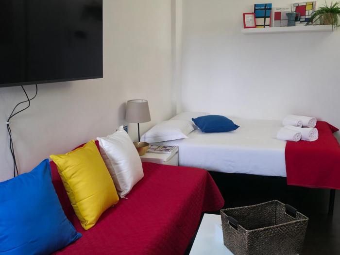 Mondrians Studio Flat in Milan - Cadore V Giornate - Metro M4 Dateo
