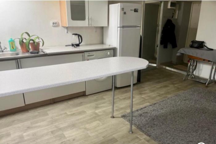 Центр! переулок Ляпунова или Ройтбурта дом 4