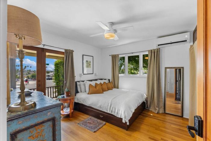 Upscale 2BR Getaway in Trendy University Heights!