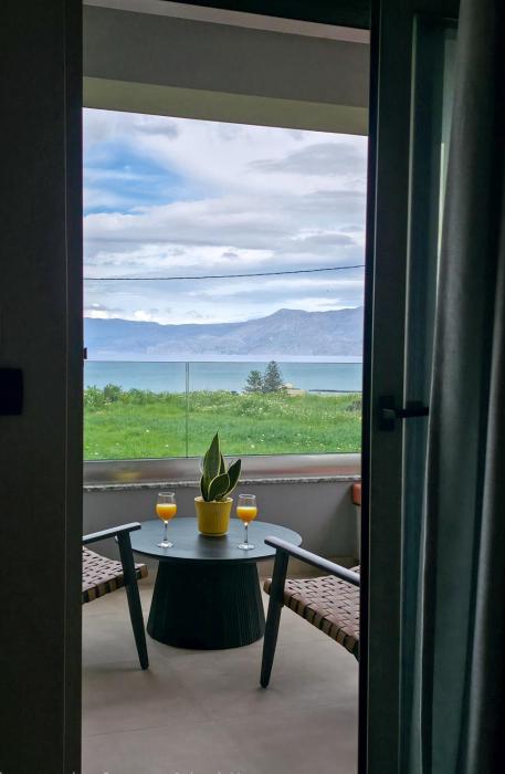 CALM & DREAMY LUXURY APTS