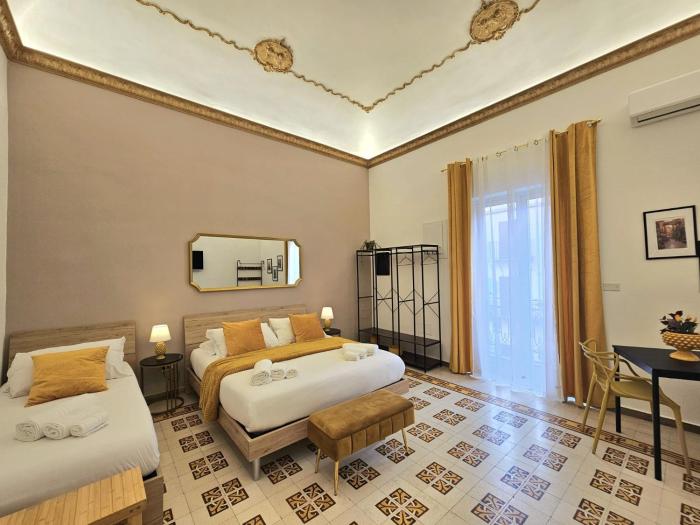 Antica dimora di santAntonino - charming central apartment for 8
