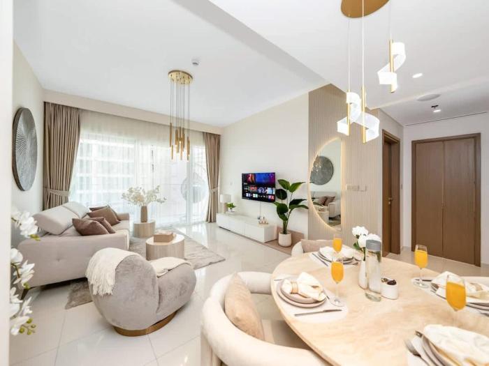 Luxury 1BR Palm View Private Beach & Pool