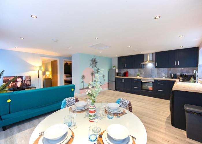 Private 2 Bed Escape with Huge Parking