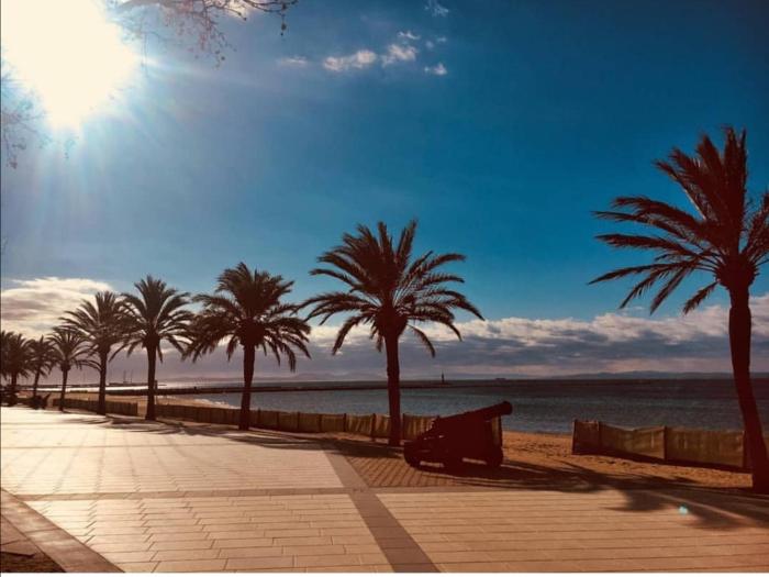 JOC D ESTIU. Apartamento en Roses — primera línea de mar con vistas espectaculares - ES-258-73