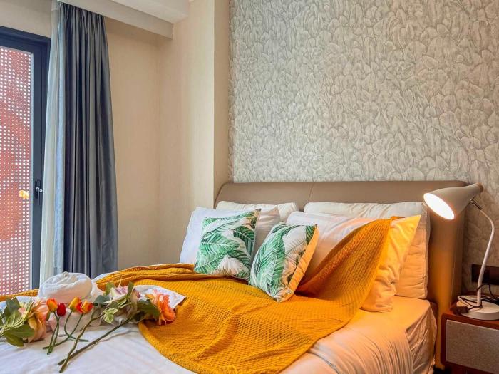 Pool View Resort Condo at The One by Shopping Mall