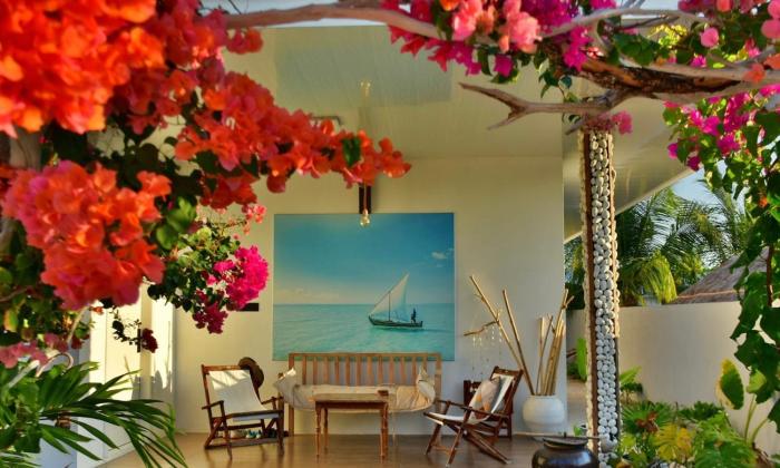 Crystal sea inn