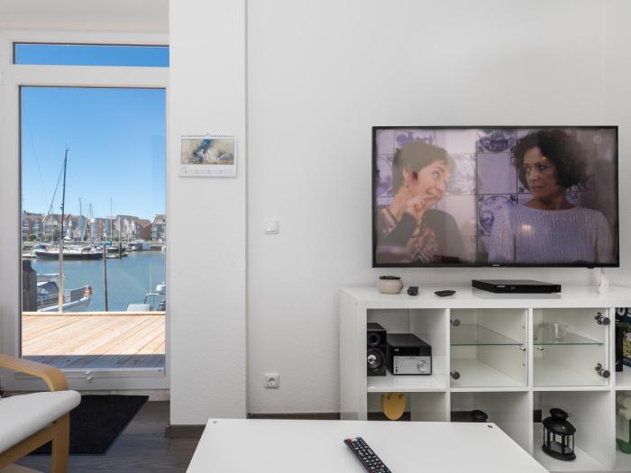 City-Marina Cuxhaven, Unterdeck