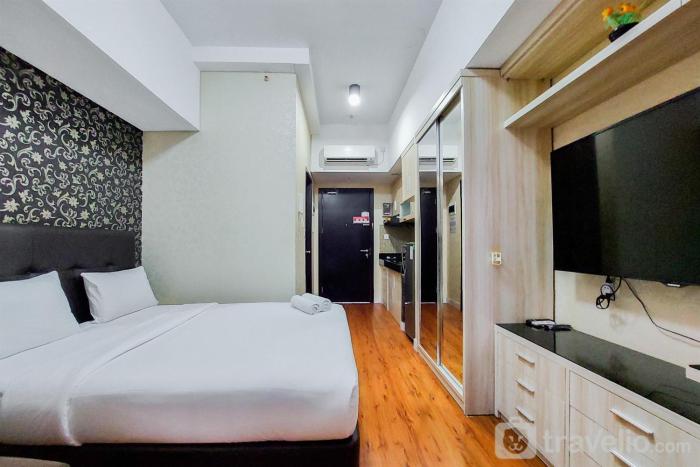 Comfortable and Simply Studio Room Casa de Parco Apartment By Travelio