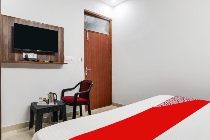 Hotel O SS Inn