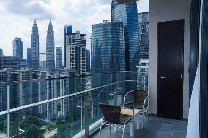 The Luxury Apartment KLCC by Mimi