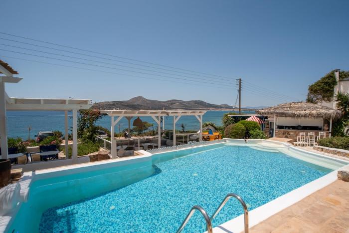 Blue Dolphin Antiparos Family Pool