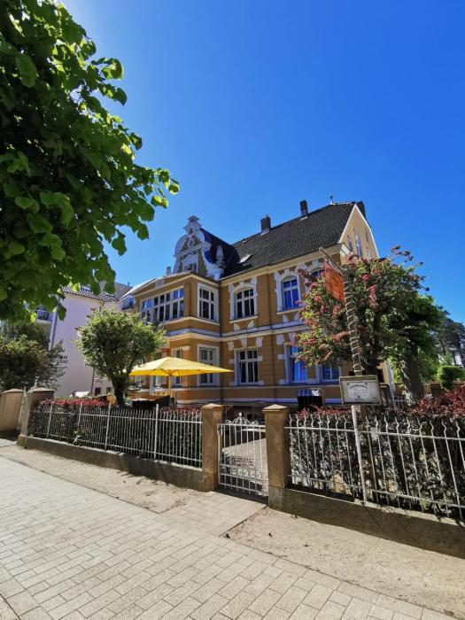 Villa Adler- Seeseite