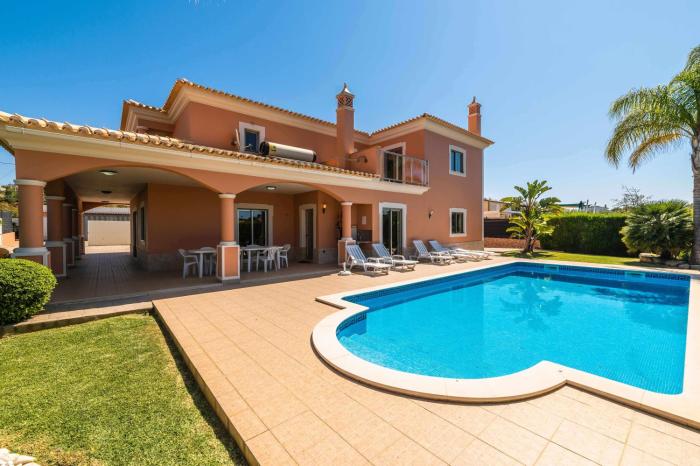 Villa Hunês