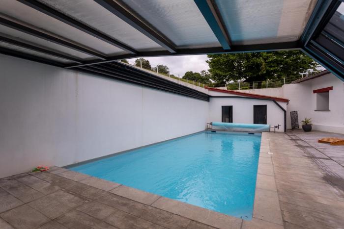 Villa À Isturits Avec Piscine