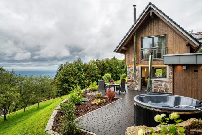 Waldlux Luxus-Chalet Brennhus