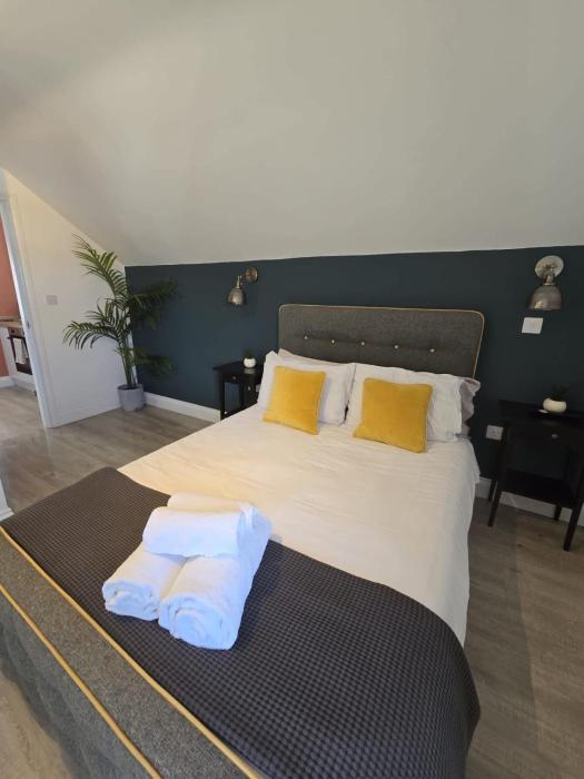 1 Bed Room Flat with sofa Bed, full kitchen