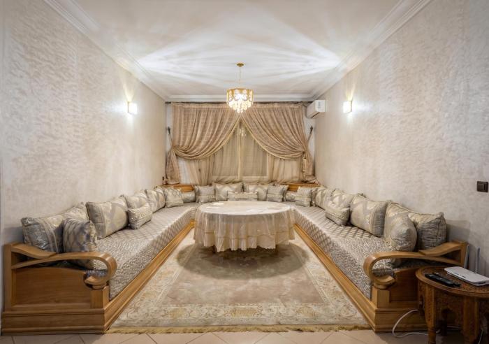Spacious 2-Bedroom Apartment Living Room Marrakech