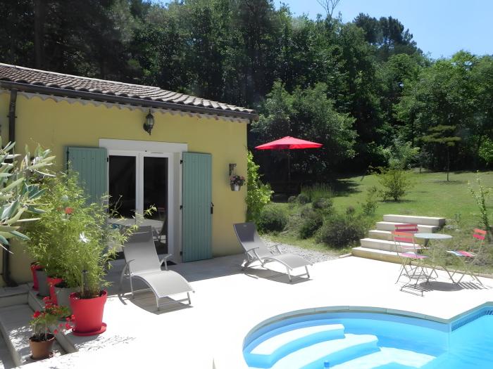 Gite La Villa Des Pins Poët-Laval