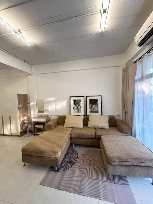 Boutique High Ceiling Apartment 5 min Walk BTS