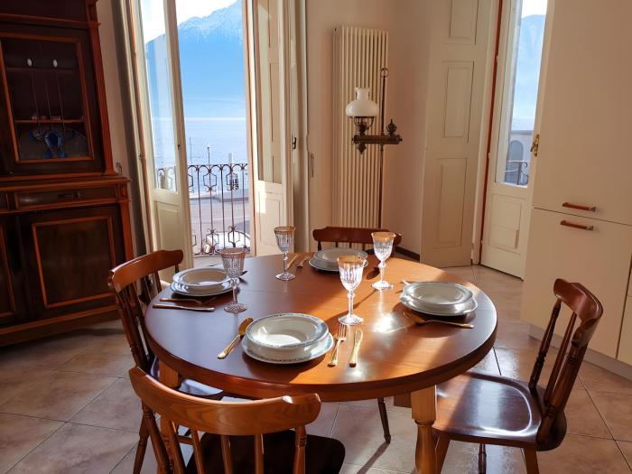 Spacious Historic Apartment F1