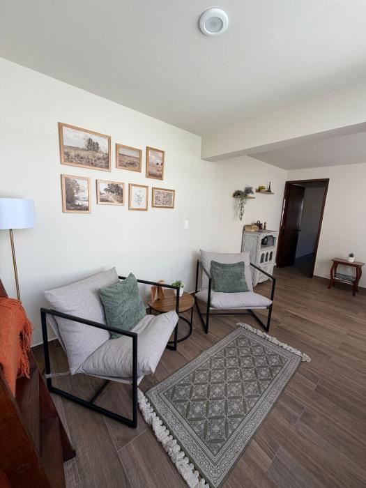 Spacious house just steps from the cathedral