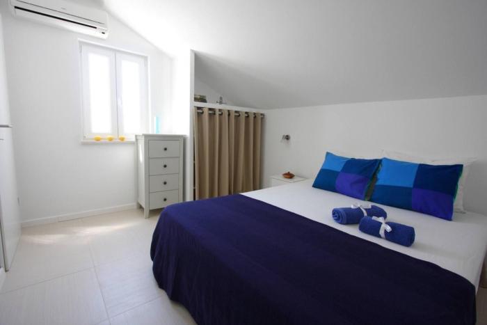Modern flat with sea view