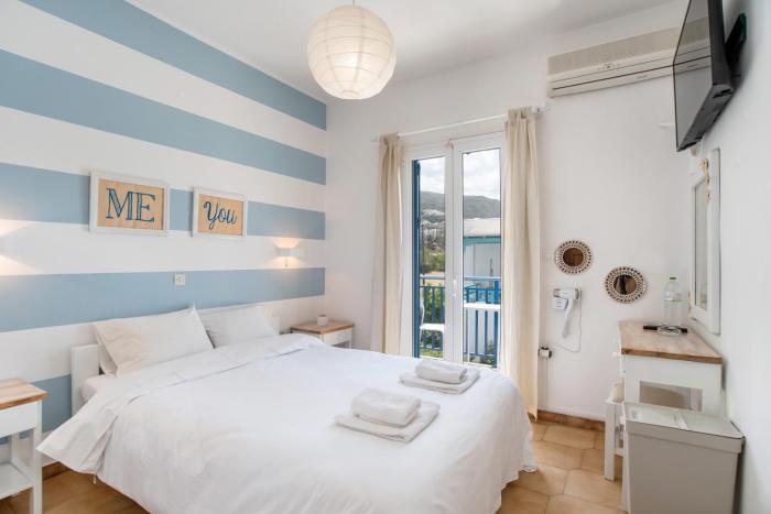 Livadia Seaside Studios 13