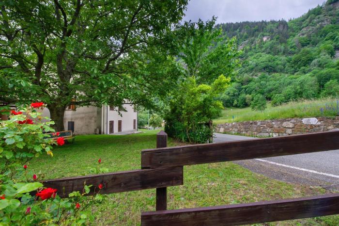 Luéisch Ketschu near Gressoney