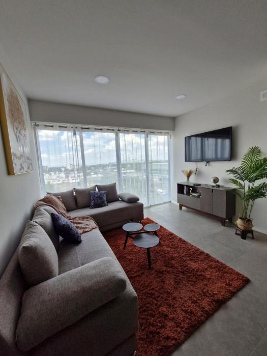 Akron 10 min, Zapopan, Zona Real hermoso y confortable apto