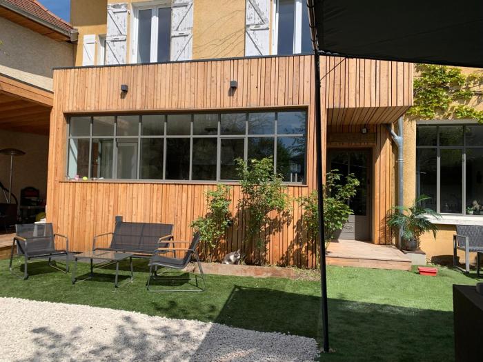 Maison du Bonheur, Gîtes