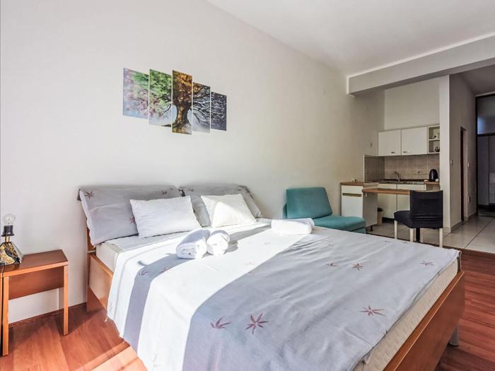 Holiday Home Deleut-3 by Interhome