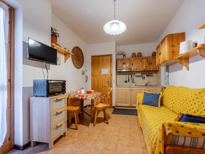 Apartment Ai piedi del Monte by Interhome