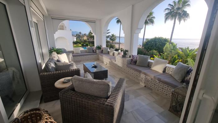 240 Front line beach La Cala