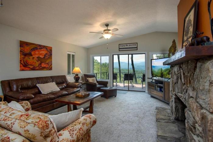 Journey House · Enjoy the View in the Journey House