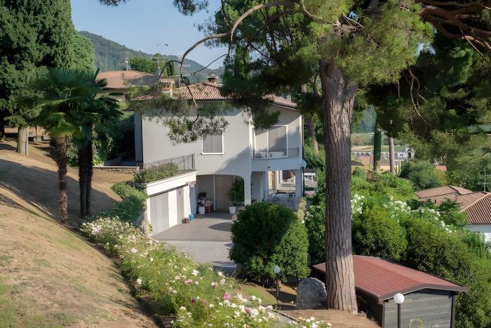 Stanza in Villa Magica