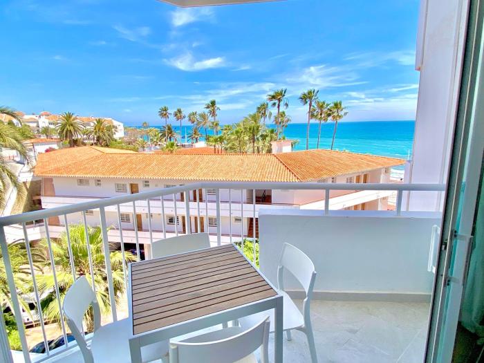 Apartment 511 Torresol, Sea Views