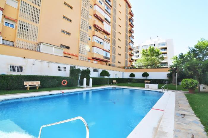 Stunning Sea View 2-bedroom Near