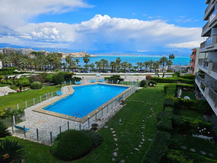 Cap Dantibes, Port Aubernon