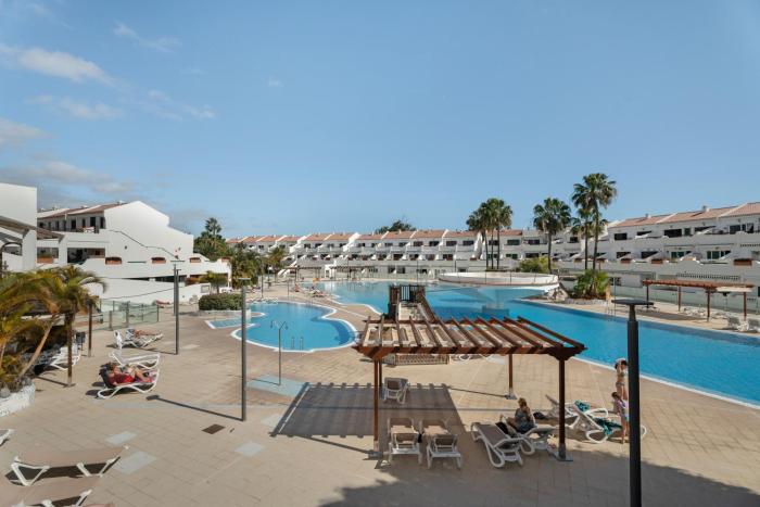 Costa Serena