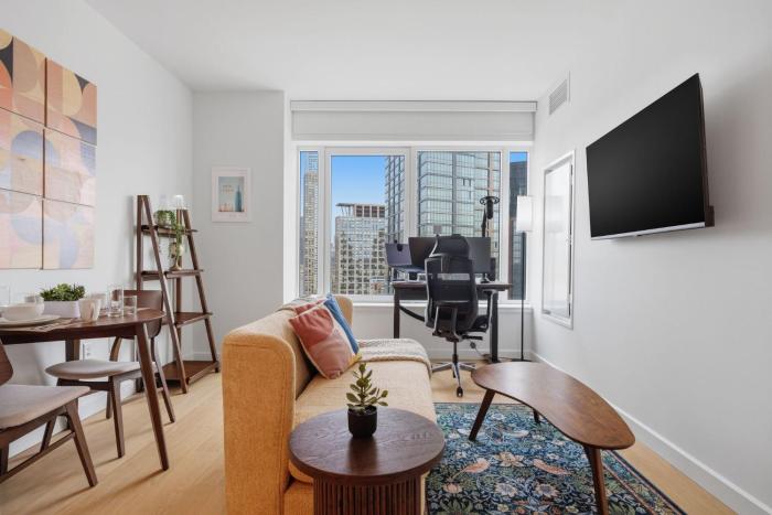 Greenpoint 1BR w Work Setup by Anyplace - 11740