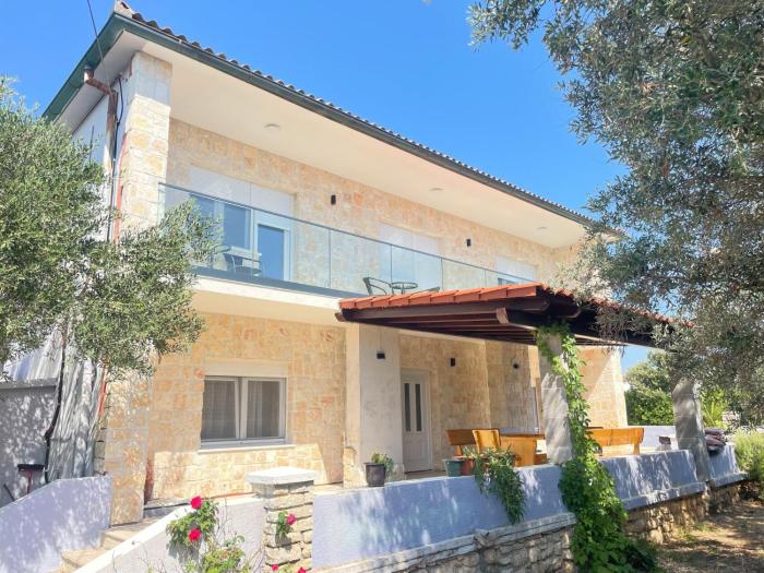 Apartment Stonehouse-Pag by Interhome