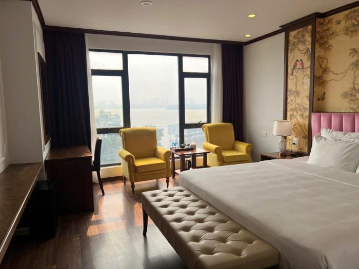 Hanoi Central Westlake Hotel