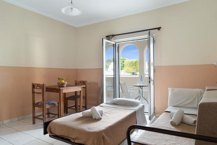 Sandy Maria studio 503