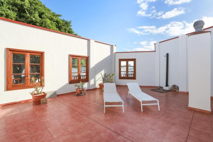 Casa Con Gran Terraza Y Vistas
