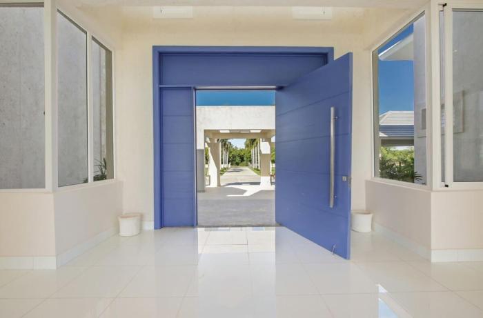 Stunning 6br villa with ocean view in Cap Cana