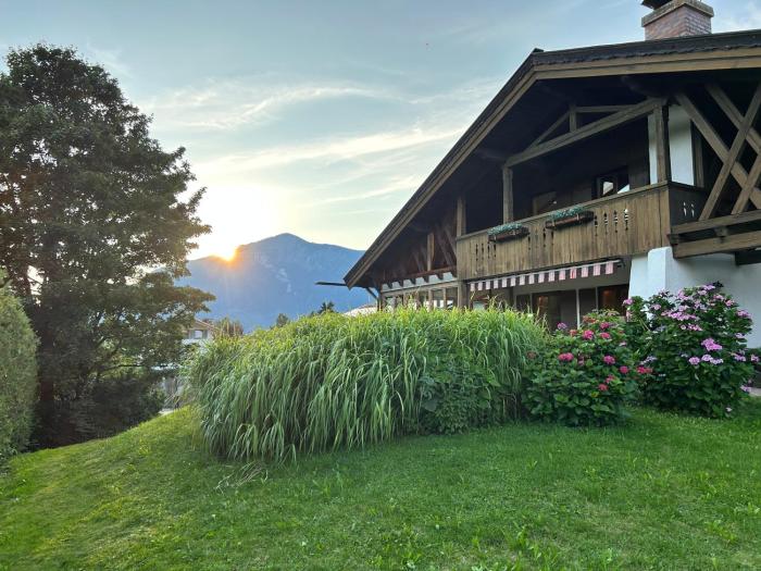 Großes Ferienhaus mit Bergblick