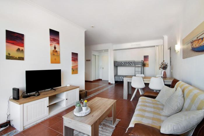 Oura Beach Cozy Apartment